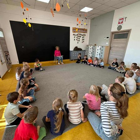 Dorośli czytają dzieciom!