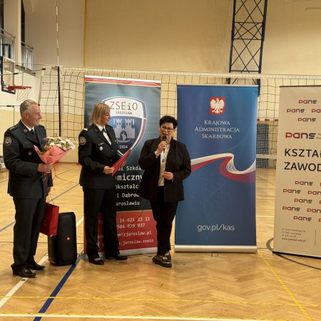 III Turniej Piłki Siatkowej Klas Celno-Skarbowych w hali PANS w Jarosławiu