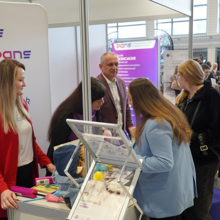 PANS w Jarosławiu na lokalnych Targach Edukacyjnych