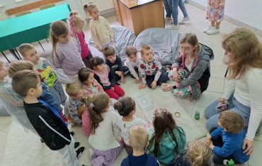 Warsztaty czytelnicze dla dzieci z Miejskiego Przedszkola nr 11 w Jarosławiu