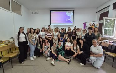 Warsztaty pt. „Wyobraźnia w działaniu. Edukacja teatralna i wykorzystanie jej skutecznych narzędzi w pracy nauczyciela przedszkola i klas I–III”