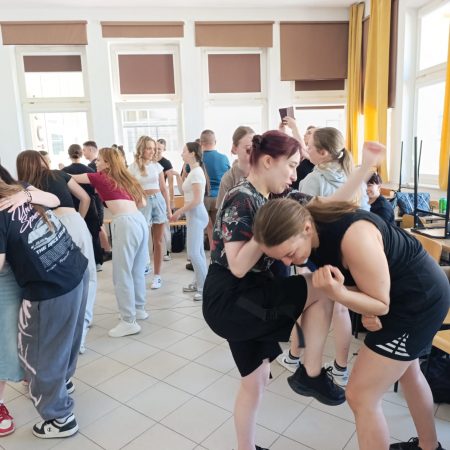 3 Warsztaty samoobrony dla uczennic Zespołu Szkół Spożywczych i Biznesowych w Jarosławiu oraz studentów PANS