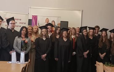 Absolutorium i obrony prac dyplomowych na kierunku Filologia